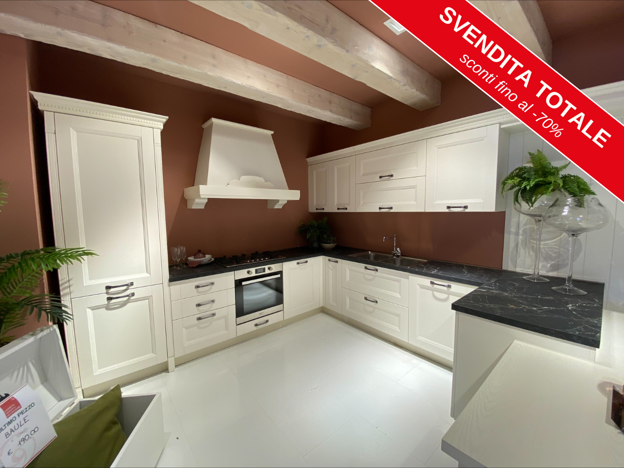 Cucina classica Gioiosa con top in laminato