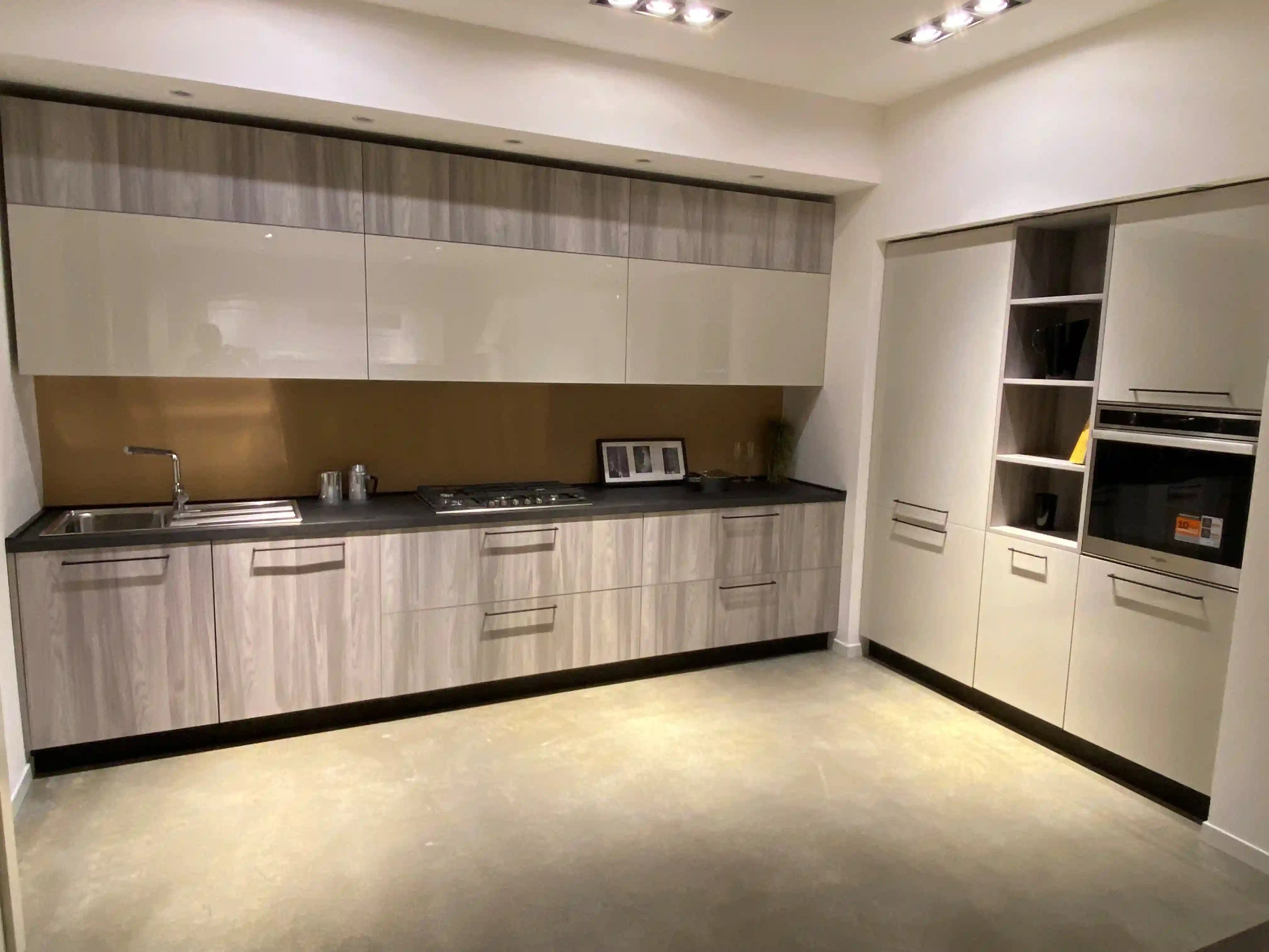 Cucina Arredo3 Cloe con frontali lucidi in perla Cucina Arredo3 Cloe con frontali lucidi in perla