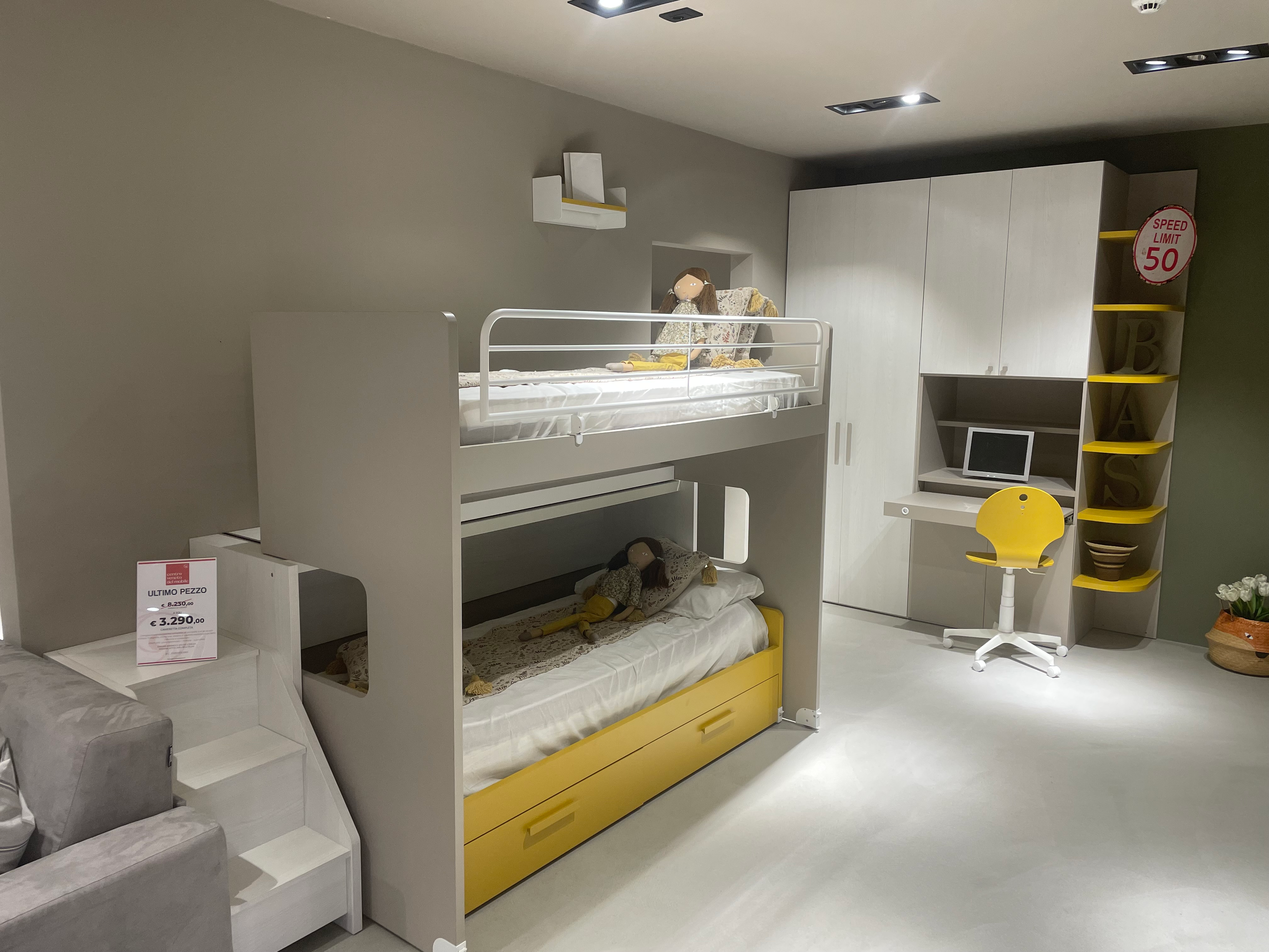 Cameretta con letto a castello scorrevole