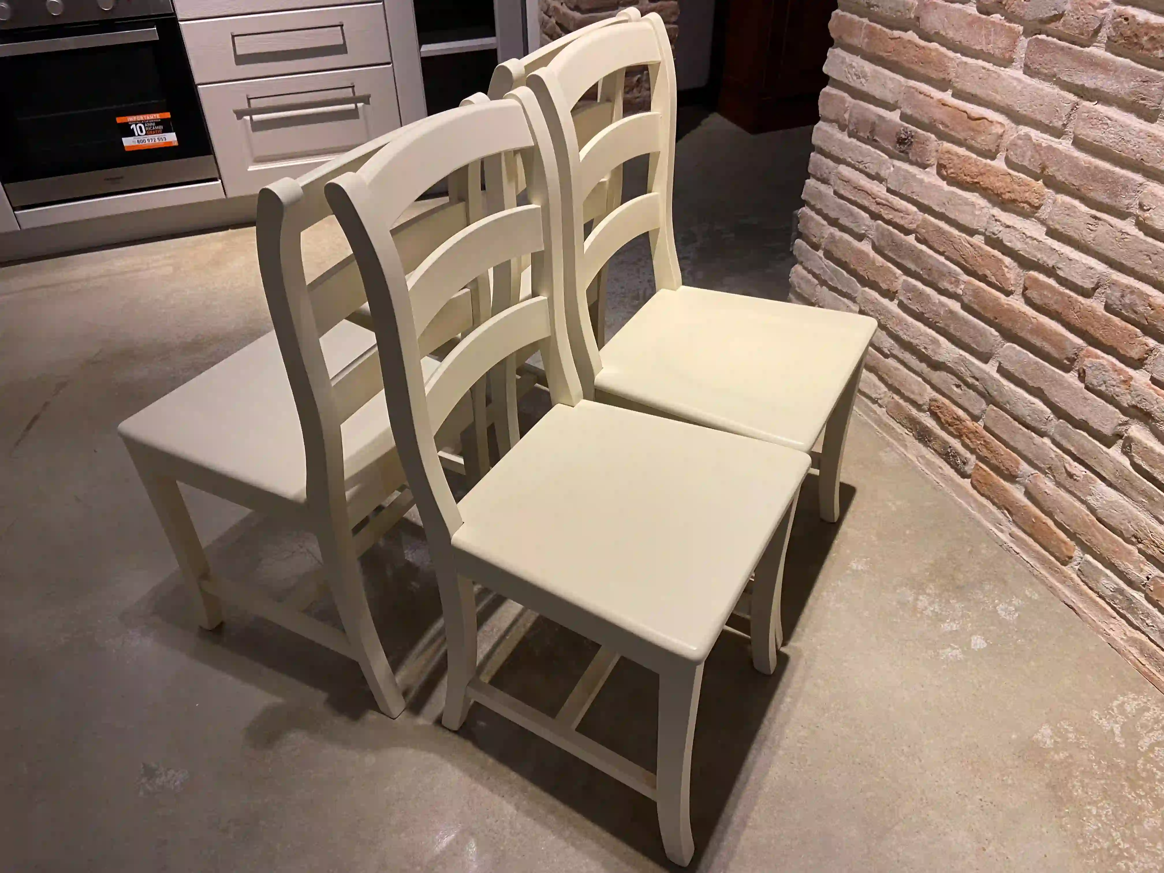 Sedie struttura in frassino