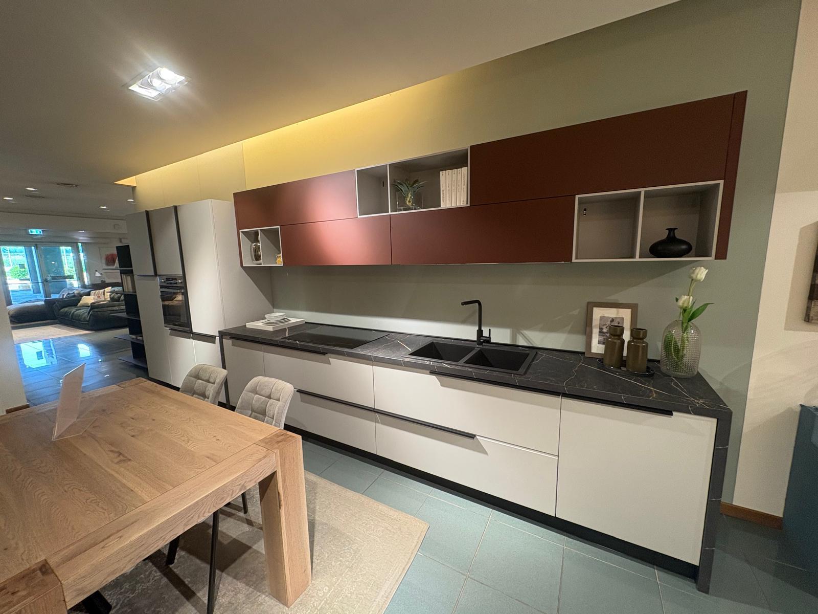 Cucina Arredo3 Tratto_10 con elettrodomestici