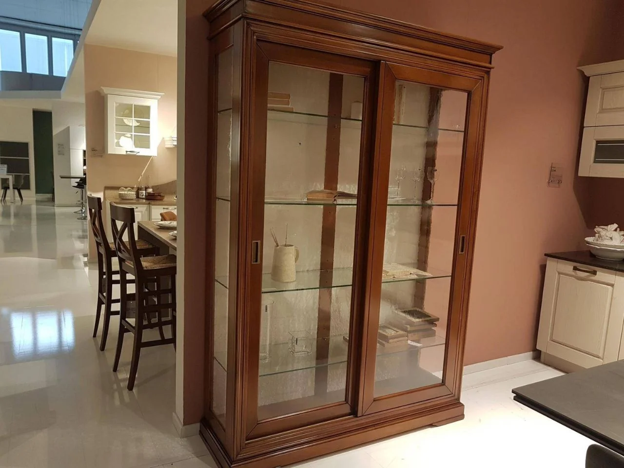 Argentiera con ante scorrevoli