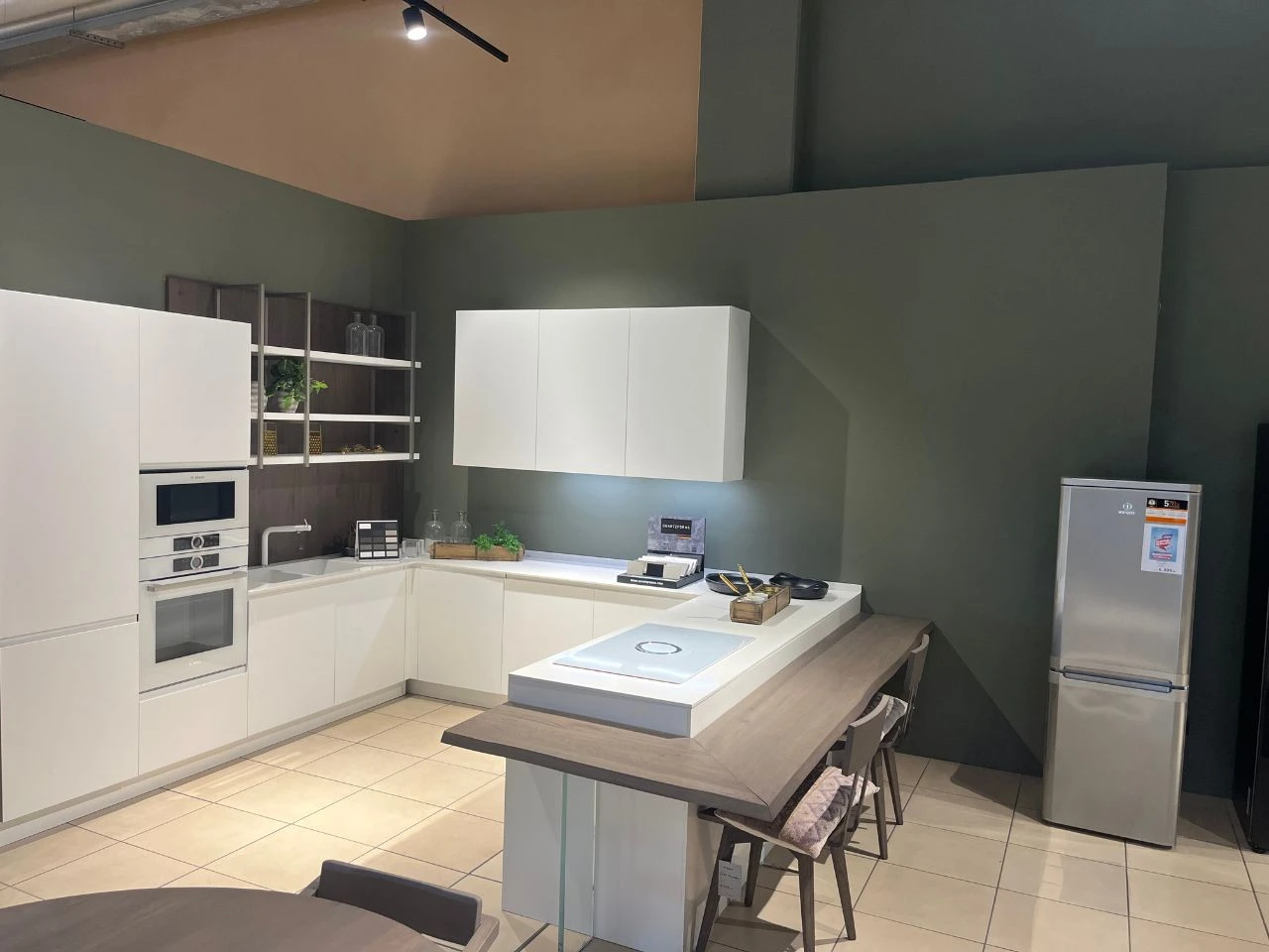 Cucina Wega con piano snack total white