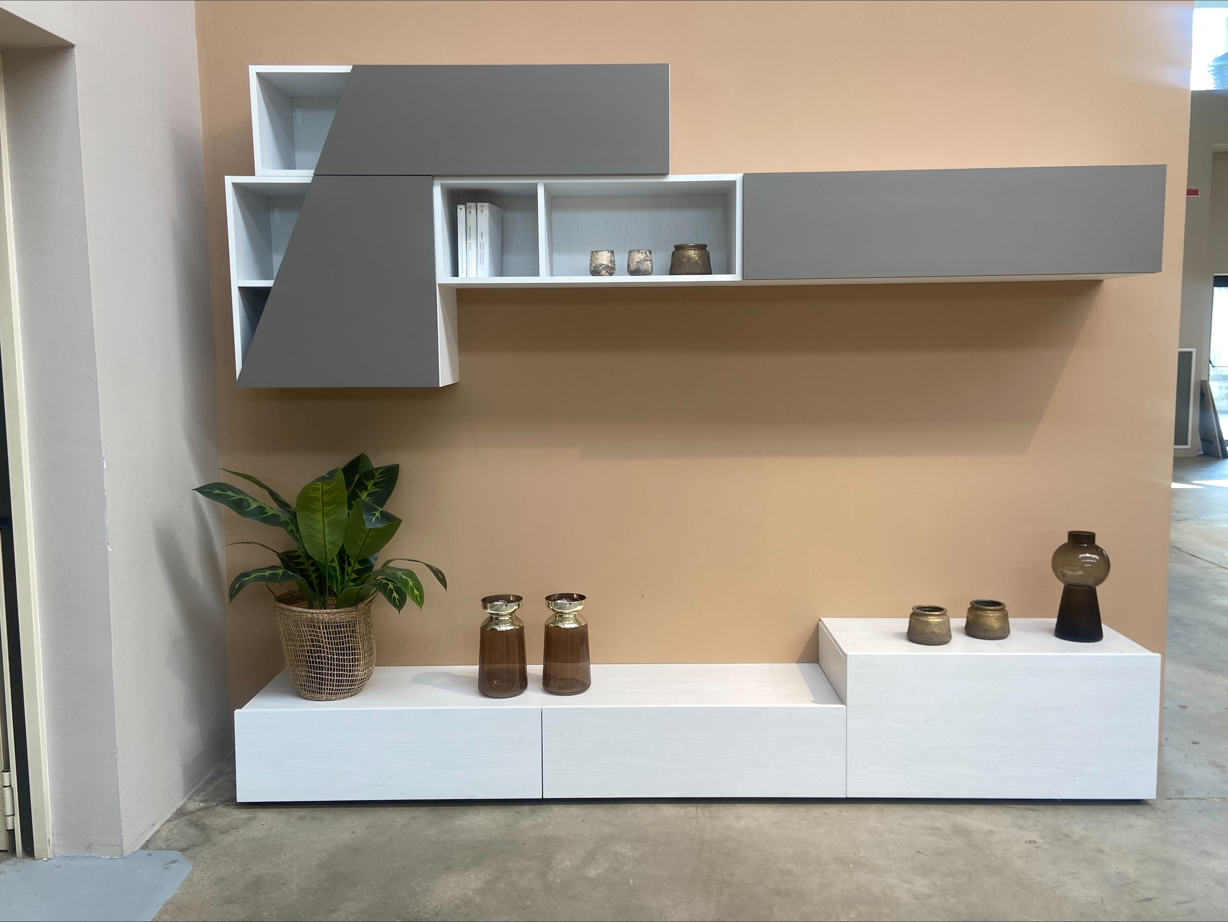 Composizione soggiorno linea Pratico