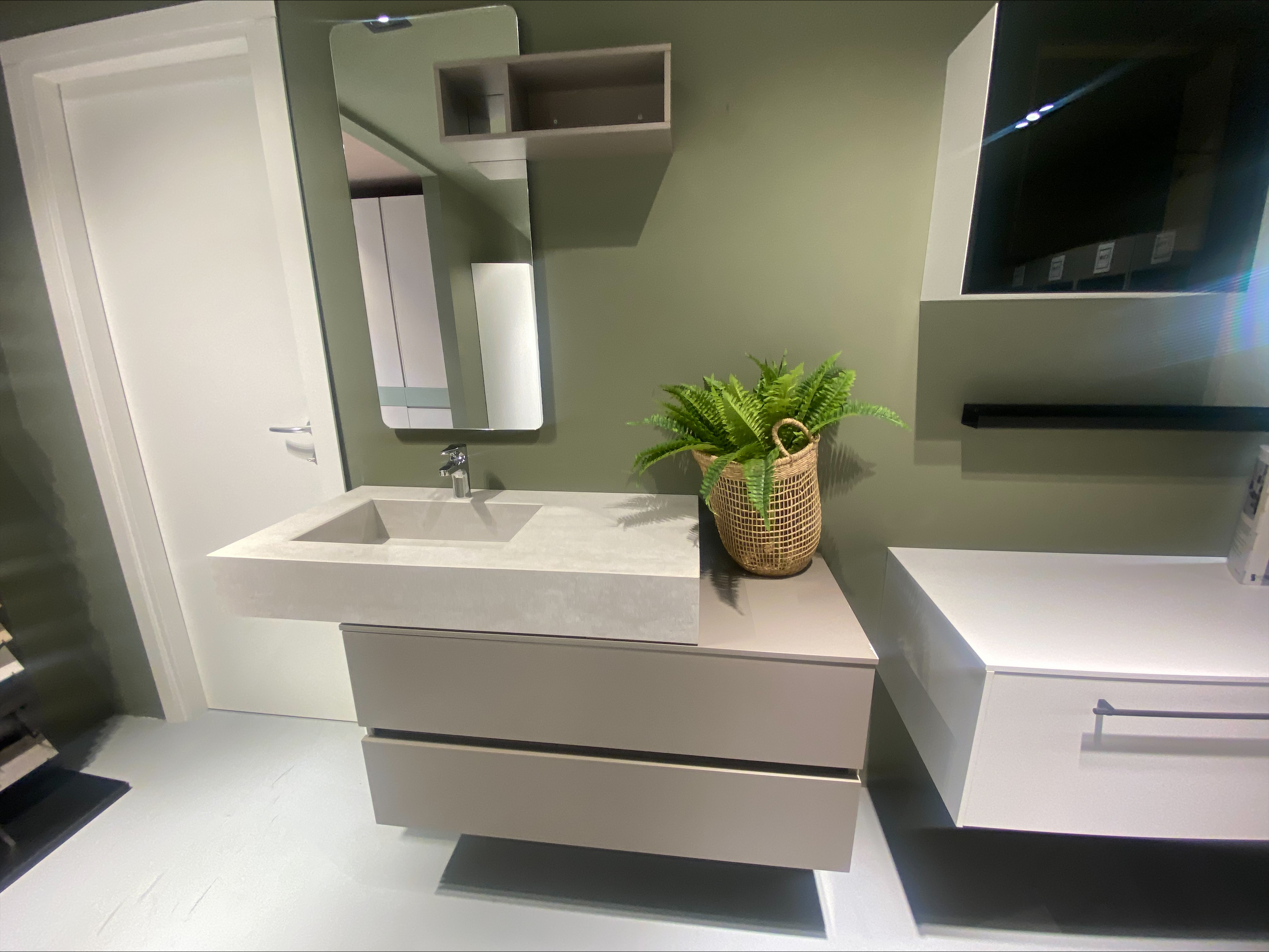 Composizione bagno Aida