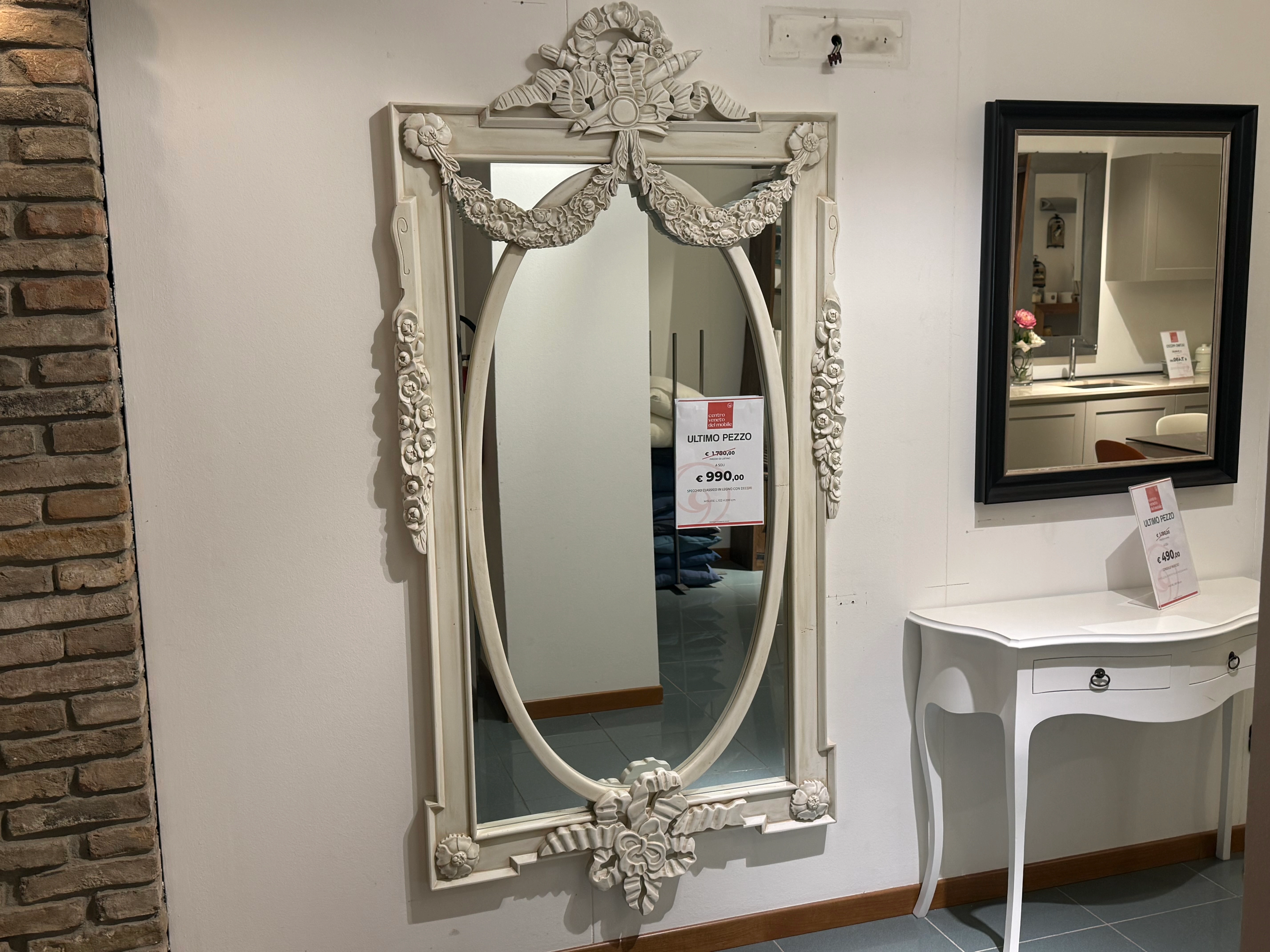 Specchio classico in legno
