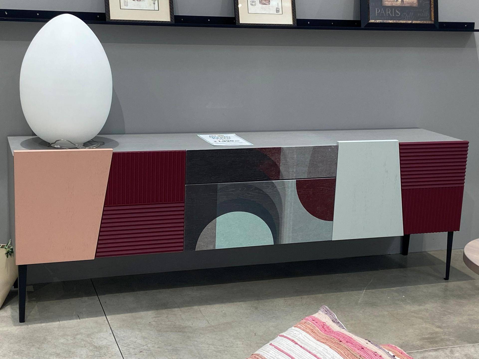 Madia porta Tv con decorazione
