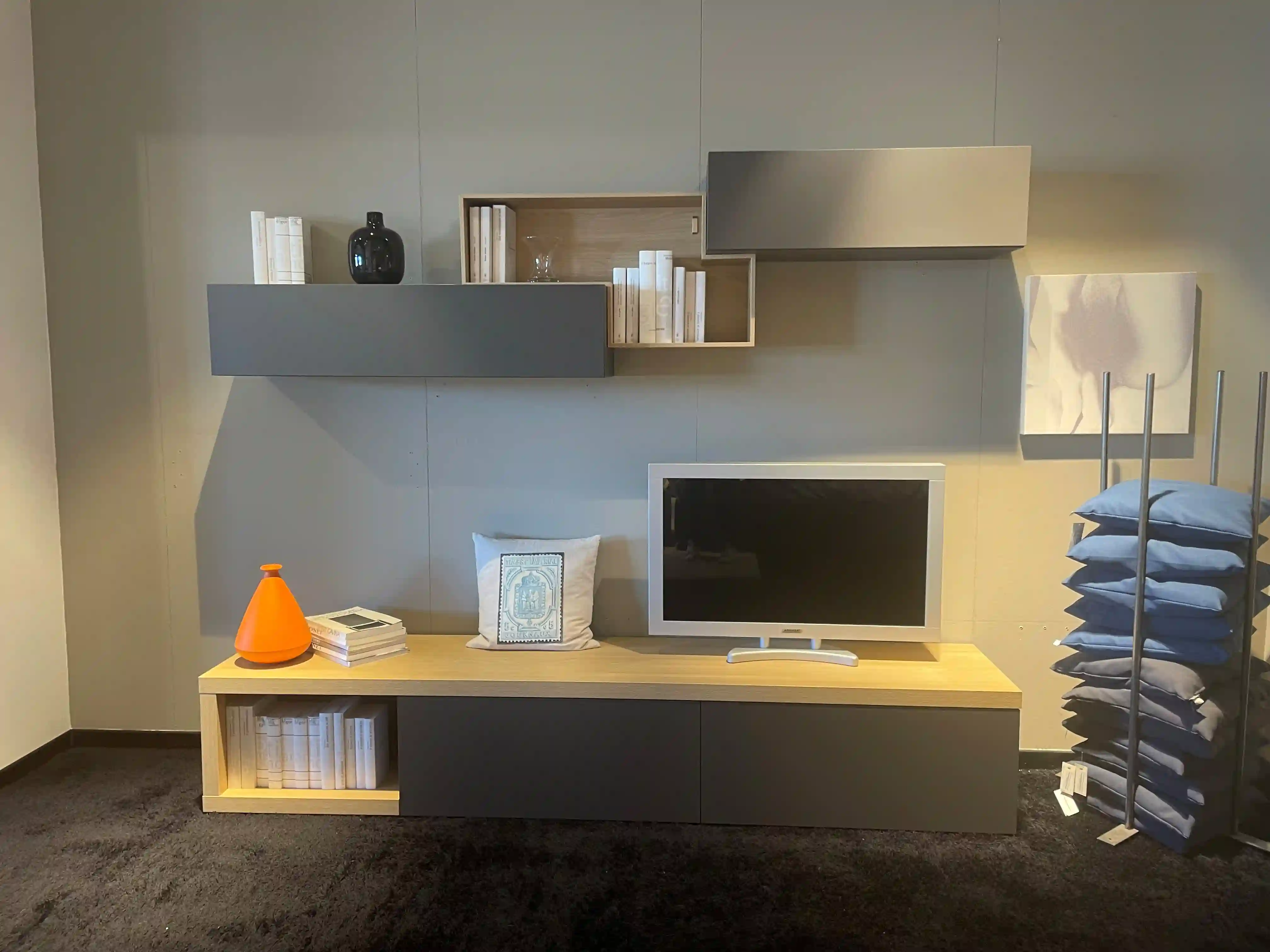 Mobile per TV modello Moon