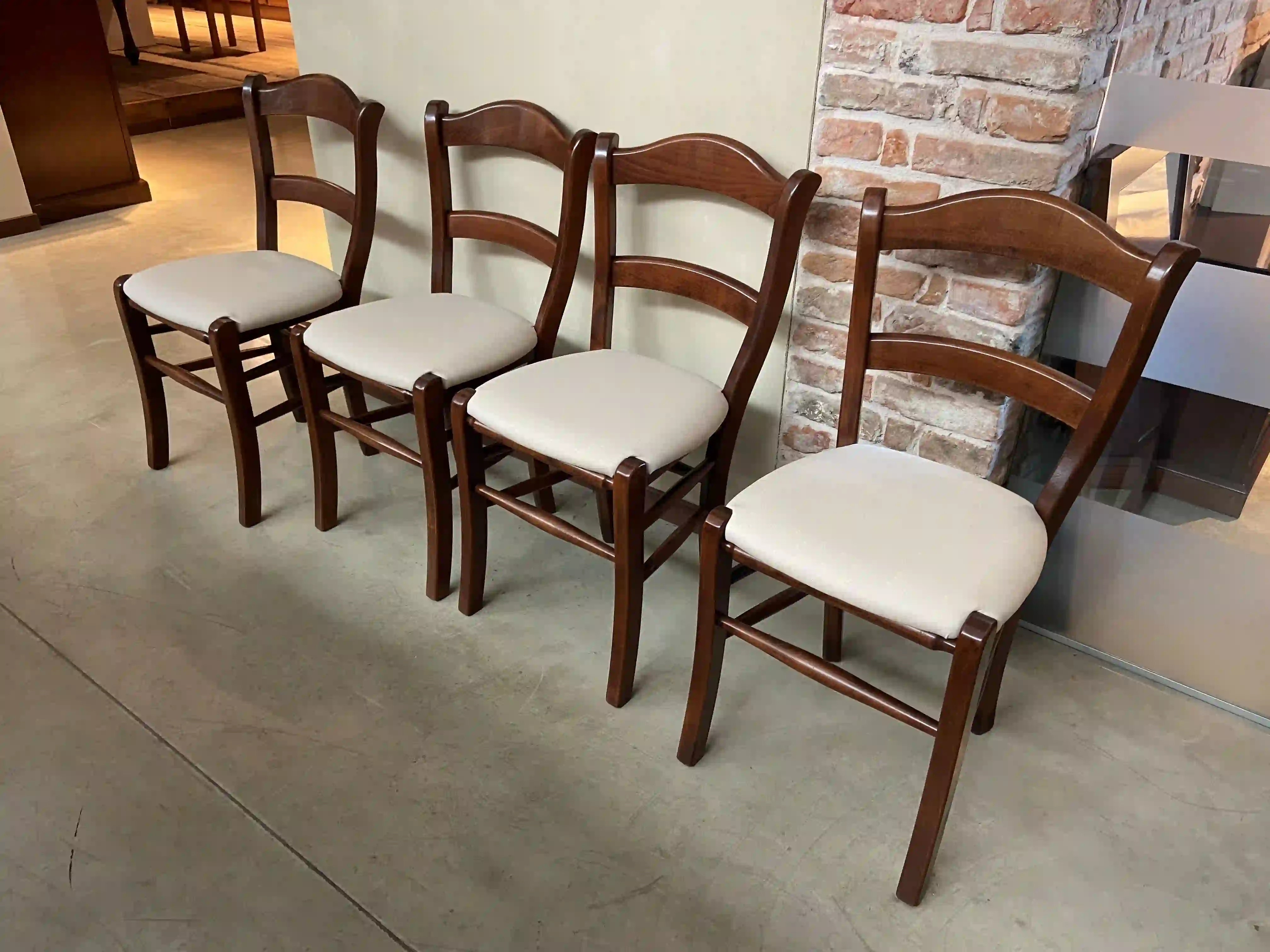 Set 4 sedie in faggio Set 4 sedie in faggio