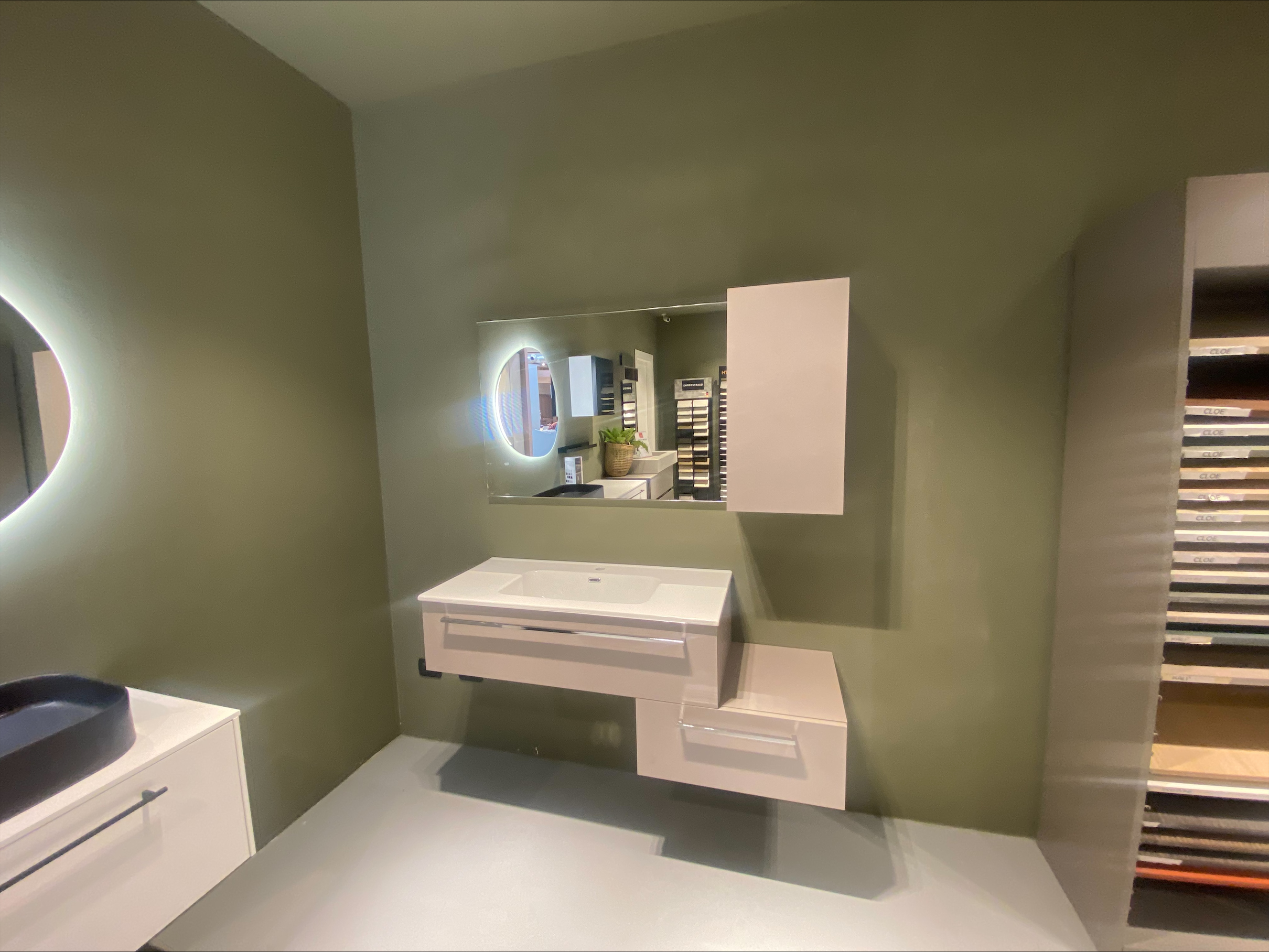 Mobile bagno con consolle integrata