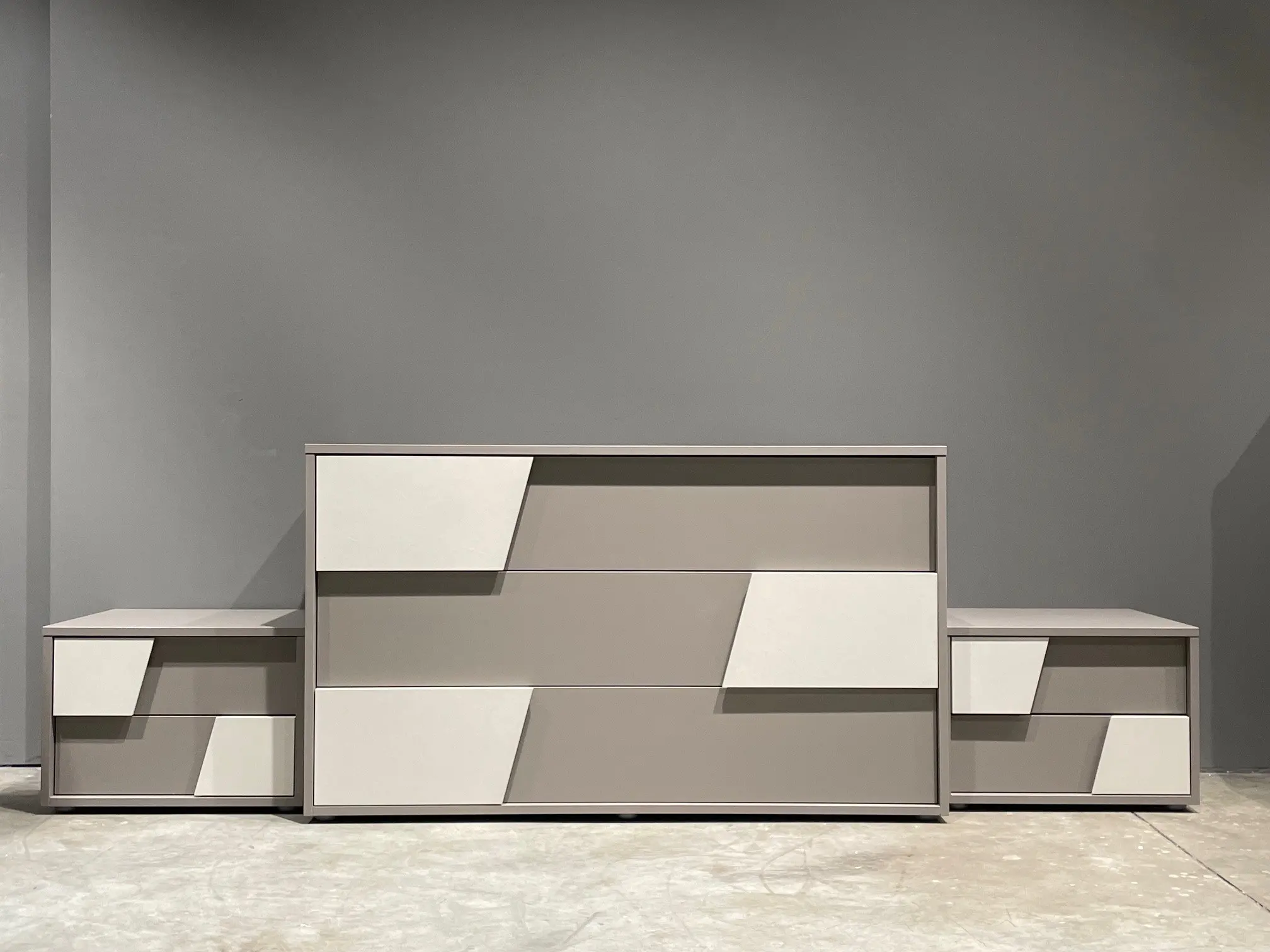 Gruppo comò e comodini Gliss