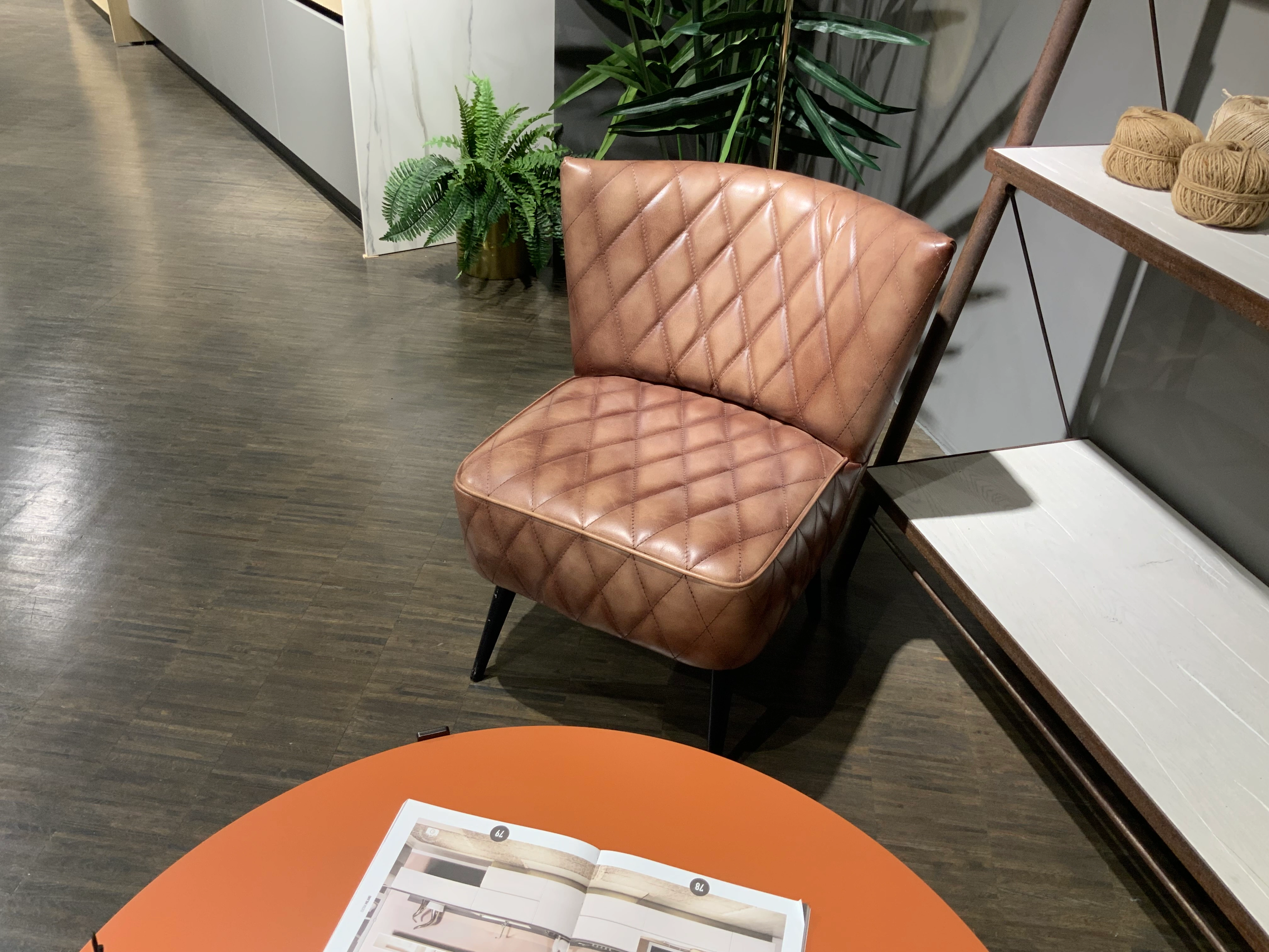 Poltroncina Cleveland in pelle di bufalo