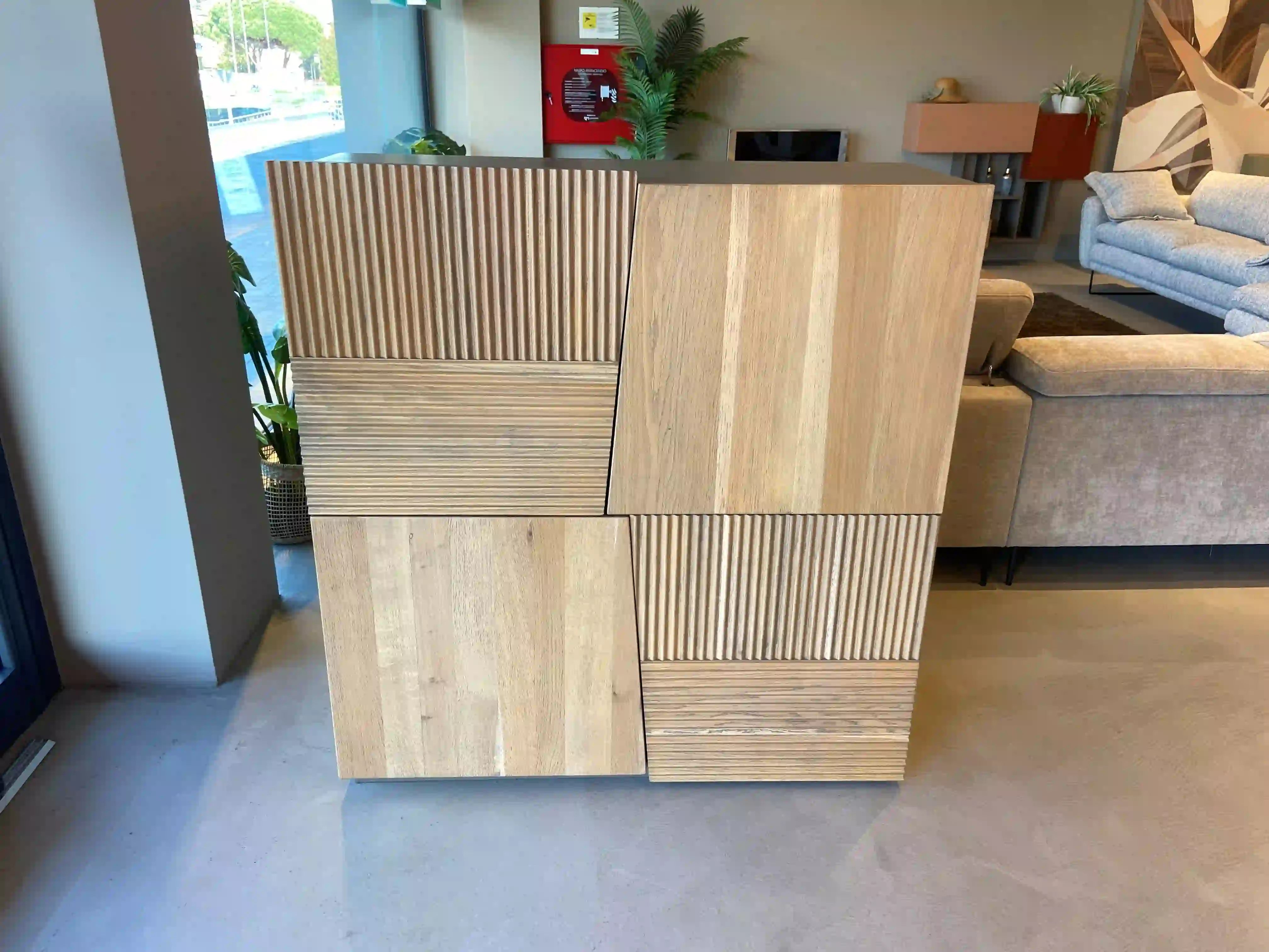 Dispensa Zero.16 in rovere naturale