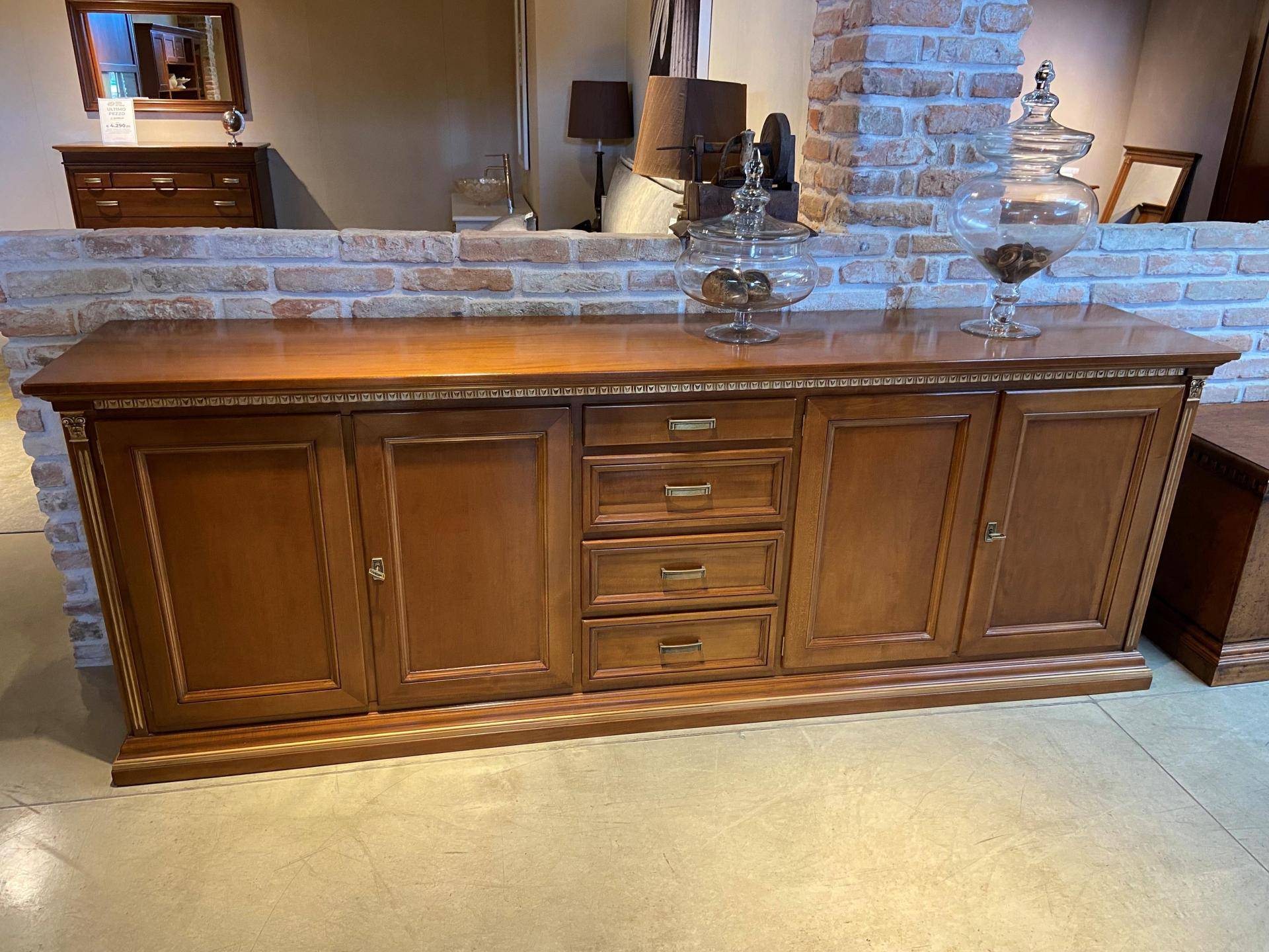 Credenza