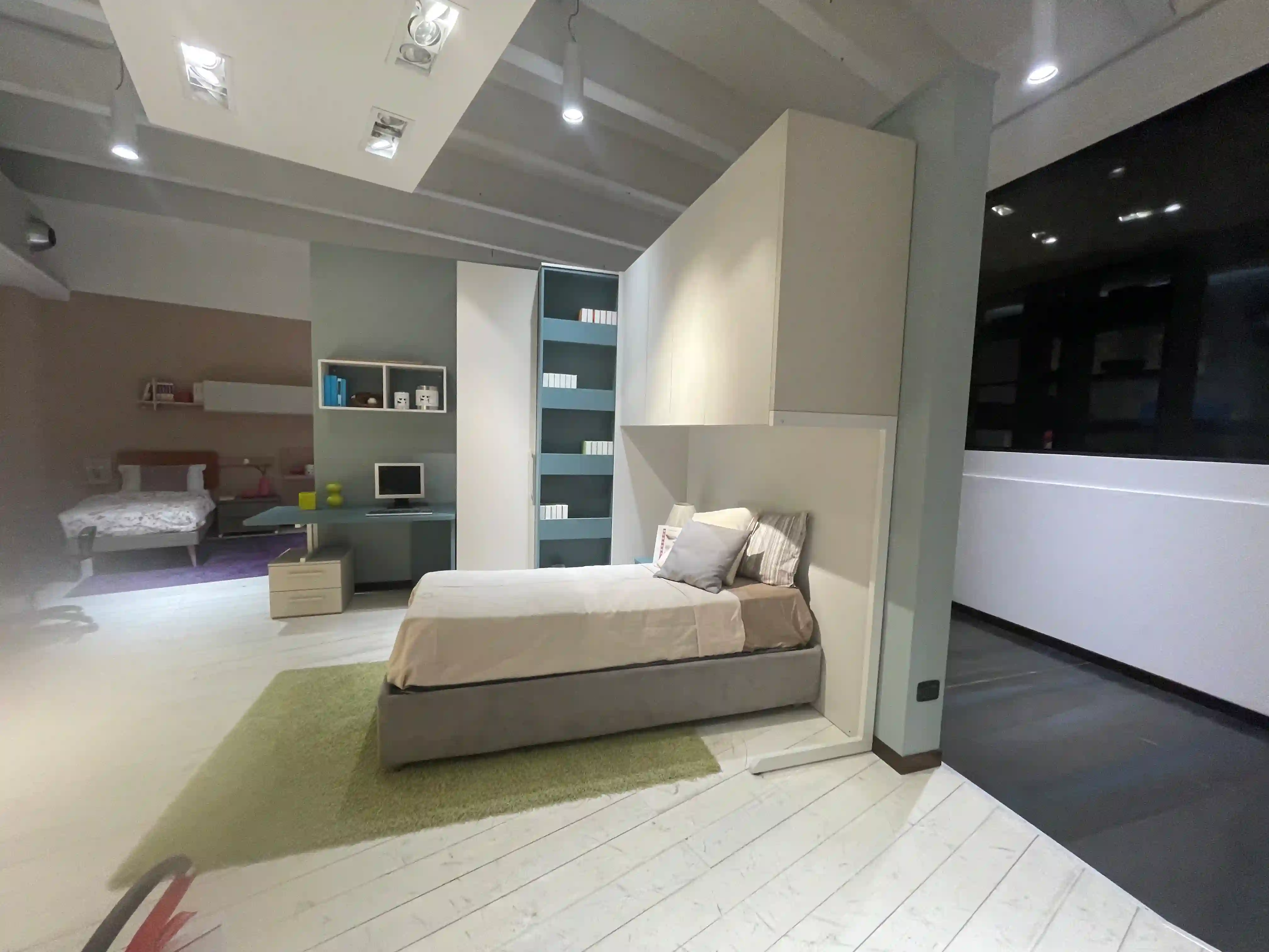 Cameretta a ponte angolare con cabina armadio