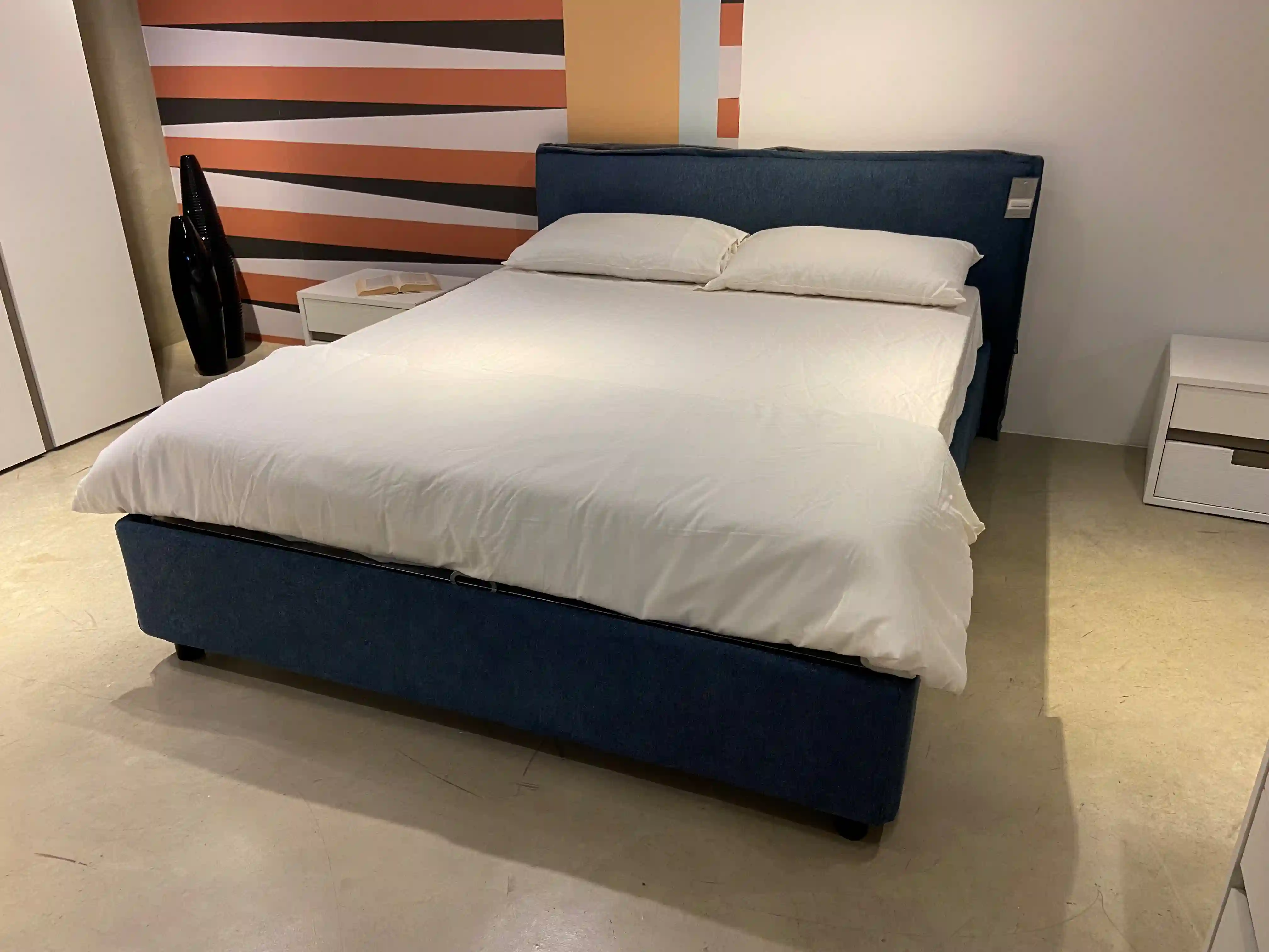 Letto imbottito matrimoniale Giglio