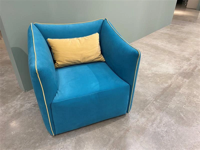 Poltroncina Kubic azzurra