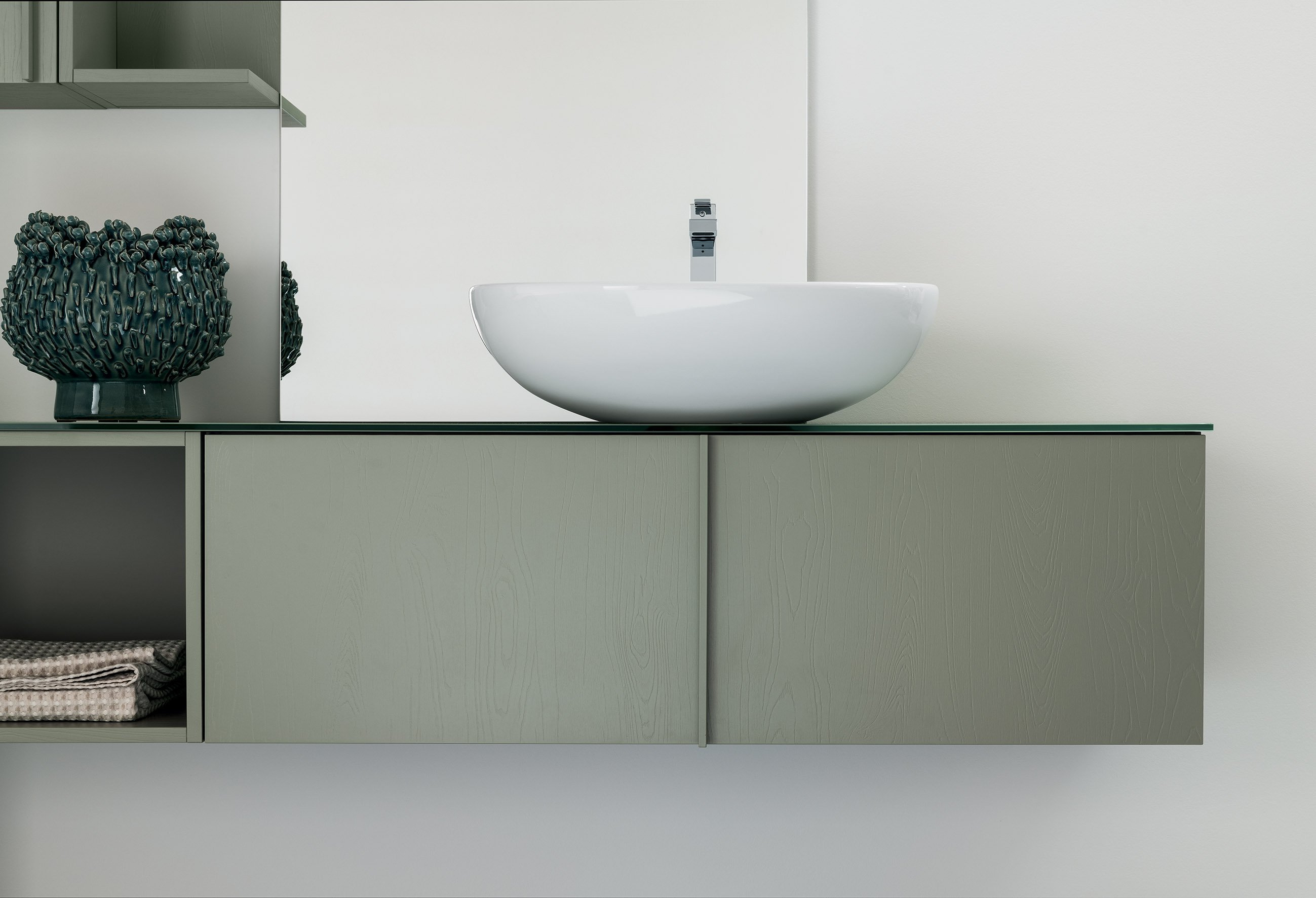 Mobile bagno laccato opaco